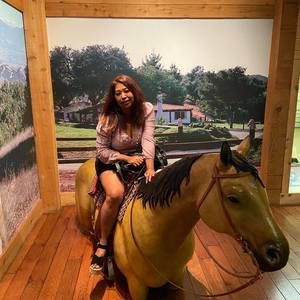 Meet your Posher, Khine